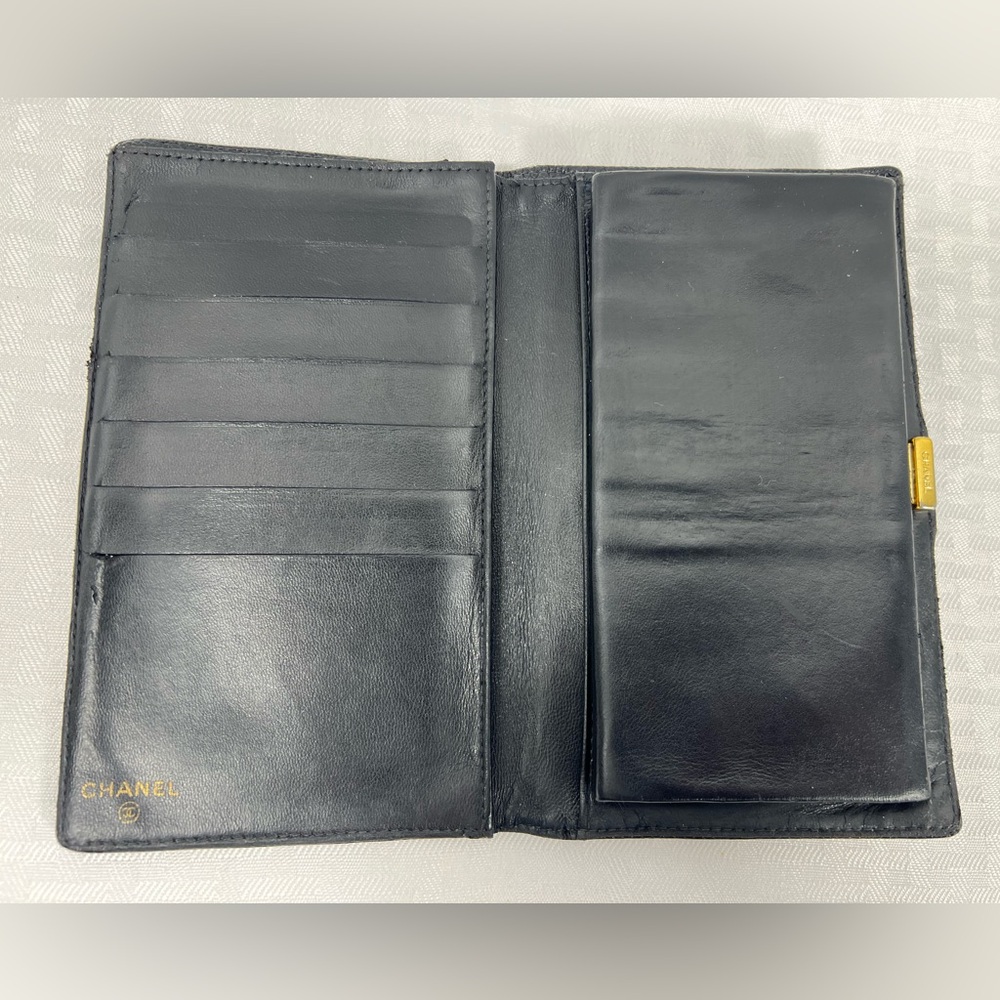 1101: Vintage Chanel Black Caviar Long Wallet Snap Closure: serial removed - Picture 7 of 13